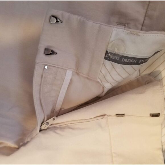 đ€ ExpressâLightweight CaprisâSizeâ4 - Picture 4 of 7